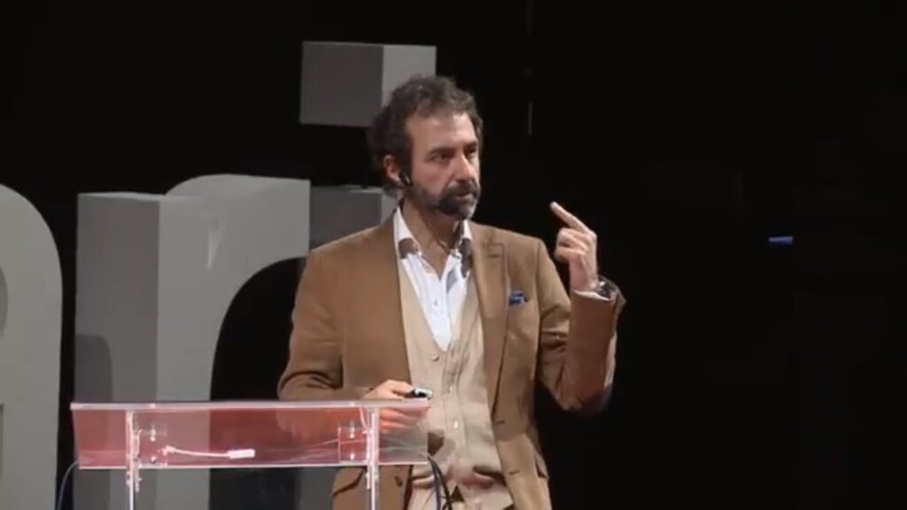 Luca del Monte sul palco
